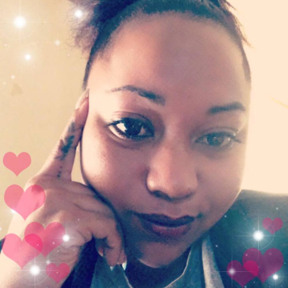 Meet your Posher, Cynthia